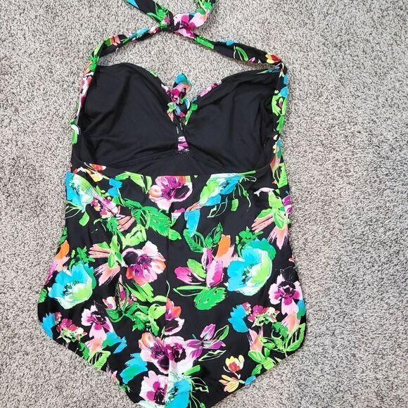 Plus Size Catalina One Piece Swimsuit - Picture 2 of 6